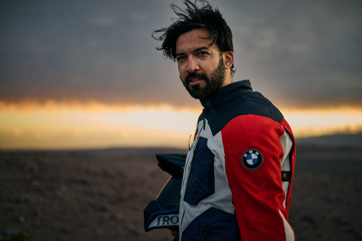 Motorradjacken: Leder vs. Textil – Was ist besser?
